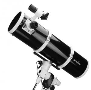 Skywatcher Explorer 200P - Newton 200/1000 mm auf Montierung NEQ5