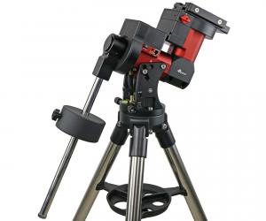 iOptron CEM40 Center Balanced GoTo mount with tripod and iPolar Polfinder