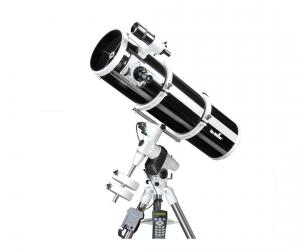 Skywatcher Explorer 200/1000mm Newtonian - EQ5 SynScan GoTo