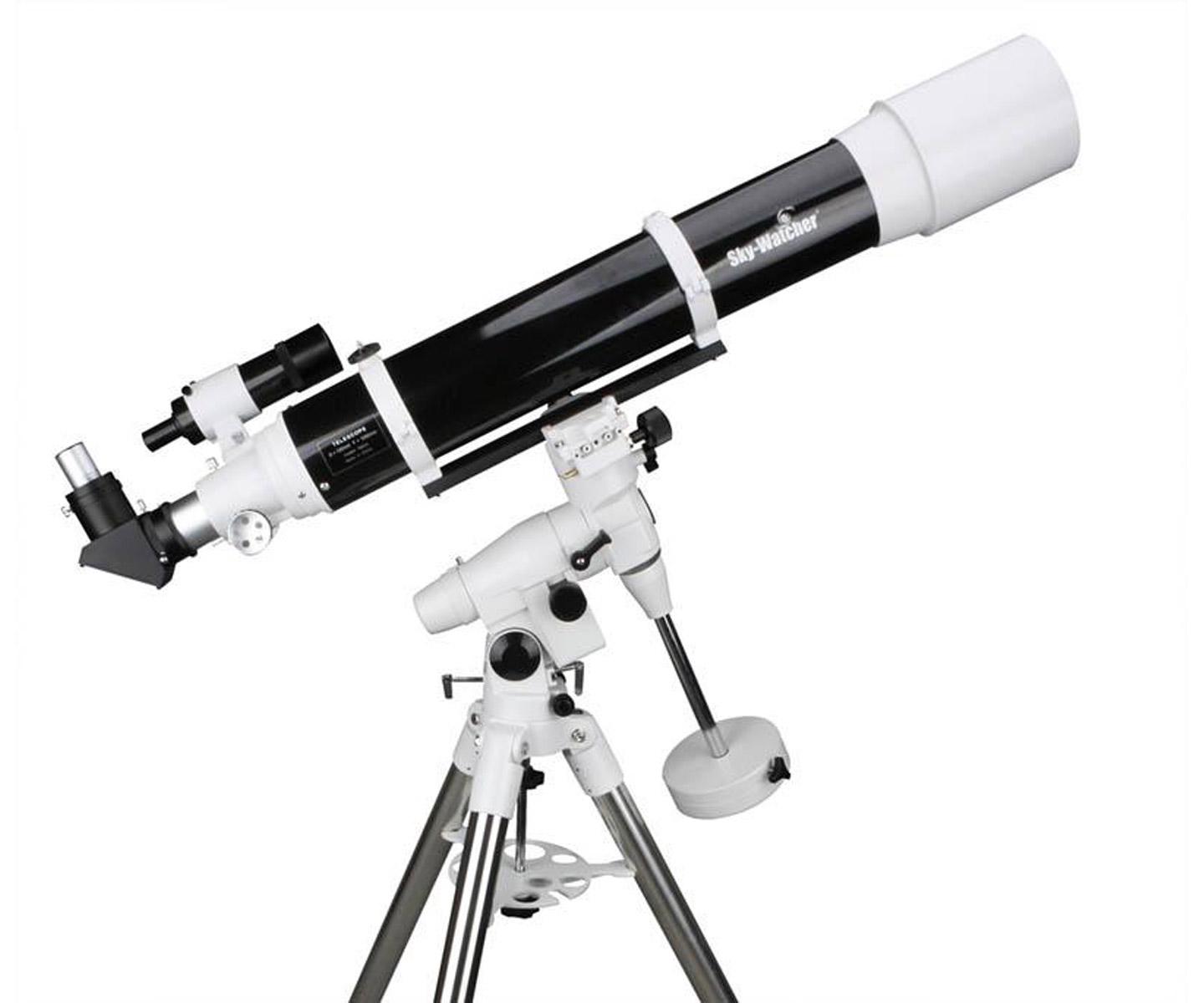 TeleskopExpress Skywatcher Evostar120 on EQ5 / Refractor telescope